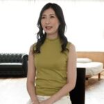 【美熟女登場】『美には自信がありますわ』美容部員歴20年の美しい人妻が久々のオチ◯ポ！大股広げて大胆セックス…