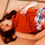 【義理の母】”お父さんは今日はいないわ…”スレンダーエロ美乳なおばさんがオナニーしていると息子に見つかり…大島優香