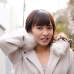 【ラッキースケベ】「あれ？起きたら女になってる！」突然女のカラダを手に入れたコイツはエロ動画配信で稼ごうとしますが…