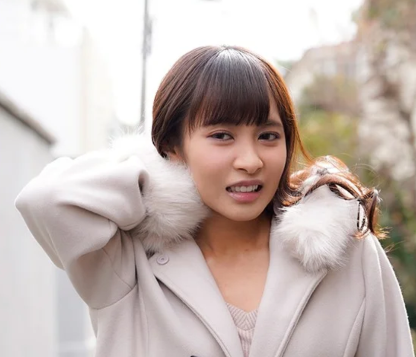 【ラッキースケベ】「あれ？起きたら女になってる！」突然女のカラダを手に入れたコイツはエロ動画配信で稼ごうとしますが…