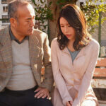 【寝取られた熟妻】「息子と上手くいってないのか…？」スレンダーエロ美乳な美人主婦を心配する義父ですが…瑶真由香