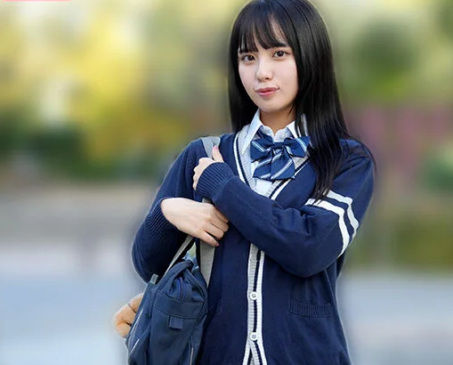 【貧乳ロリJK】「太ももがエロい！」制服姿のスレンダーエロ美乳な美少女女子校生が更衣室で先輩とスケベセックス！渚あいり