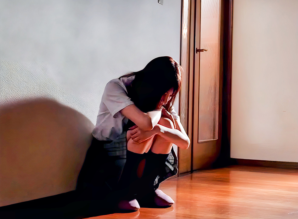 【女子校生レイプ】「また汚されちゃった…もう家にいたくないのに…」制服姿のエロロリスレンダー美乳ＪＫが義父に犯され…