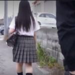 【女子校生レイプ】「ミニスカ履いてるんだから誘ってんだろ？ｗ」通学途中のエロ制服スレンダー美少女ＪＫが犯される！
