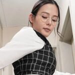 【尻フェチ】『誰にも言わないで…』経理部の地味なこの女性、実は裏アカですごいことを！秘密を知ったボクとセフレに