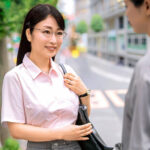 【おばさん女上司】「2人で出張なのね...」スレンダーエロ美乳な主婦と仕事で二人きりになると始まるスケベセックス！