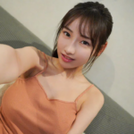 「九州で一番可愛い！」と噂のスレンダーエロ美乳なパイパン美少女が３０日間禁欲後にセックスをするとこうなる！山手梨愛