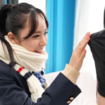 【マジックミラー号】「こんな美少女見たことない！」と好評の制服スレンダーエロロリ美少女JKにフェラの仕方を伝授すると…