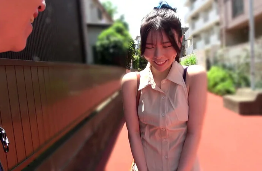 【不倫する人妻】『水着の私と、シたくないですか？』単身赴任先のマンション住人がエロい誘惑！美人に負けてやりまくる