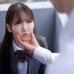 【女子校生】「痛く…シテください...♡」制服姿のスレンダーエロロリ美乳な美少女JKがSMプレイにハマってしまったようで…