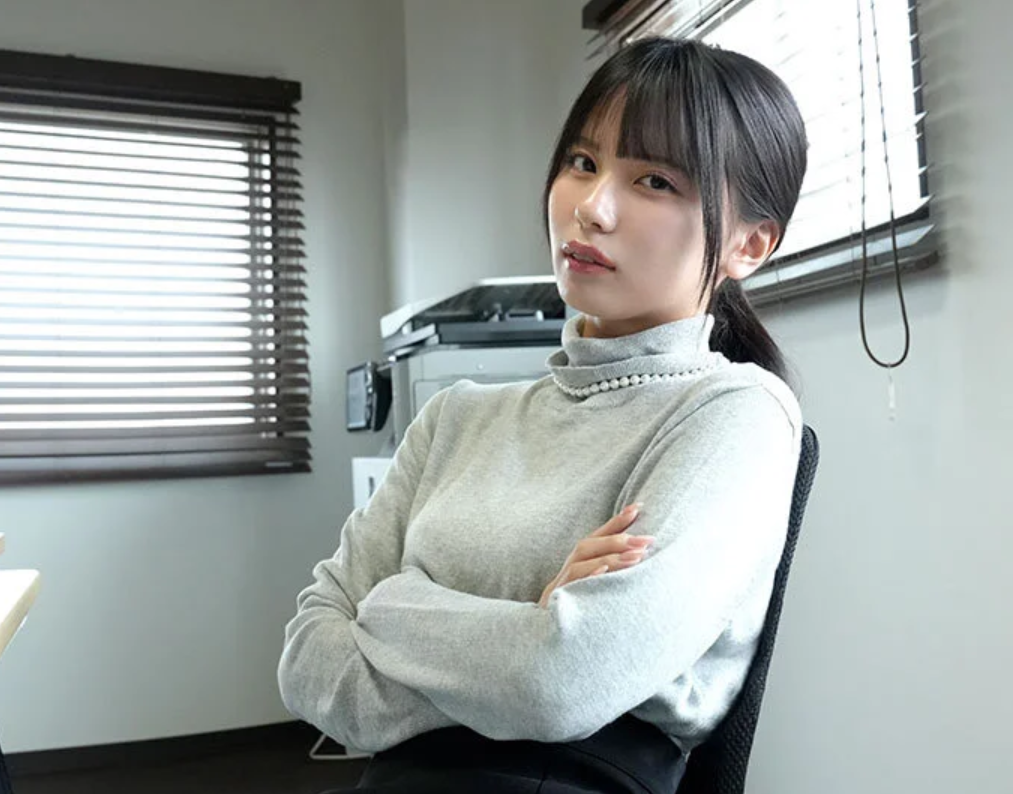 【女社員レイプ】この気の強そうな美少女は新卒OL！出張先ホテルで相部屋になったからここぞとばかりに犯してやったｗ