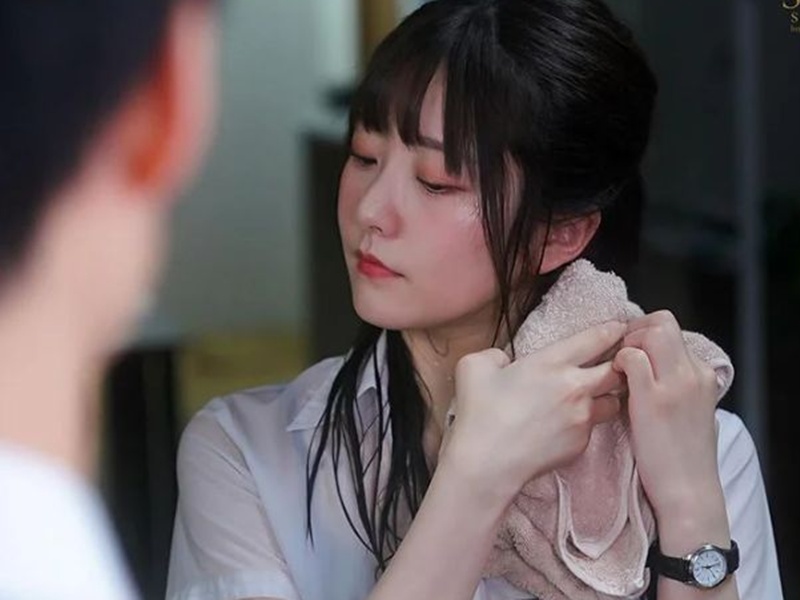 【ゲリラ豪雨の夜】『今日は、一晩中、つきあってね』それって、上司として、業務命令ですか？！セックスしまくる2人