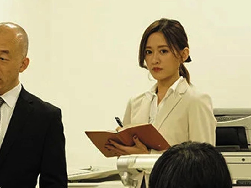 【寝取られた人妻】『はい、社長、わかりました』優秀な秘書は超美人！貧乳でも、パンストの中の締りは超優秀…