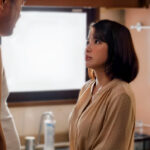 【人妻熟女】「お義父さんの方が気持ちイイ…」スレンダーエロ美乳なおばさん主婦が義理の父と近親相姦セックス！夏川うみ