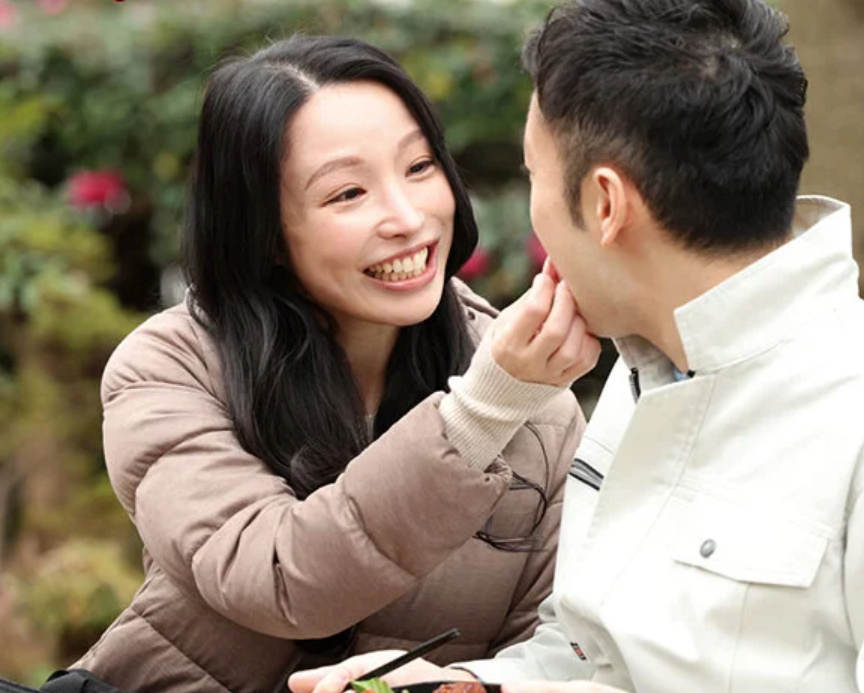 【ながえスタイル】~シングルマザーの母親~「母さんは僕の物だ！」スレンダーエロ美乳なおばさんが息子に欲情され…