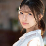 【ロリ顔巨乳】「10年に一度クラスの美少女だ！」とコアなファンから大人気のスレンダーエロ美乳な美女がAVデビュー！