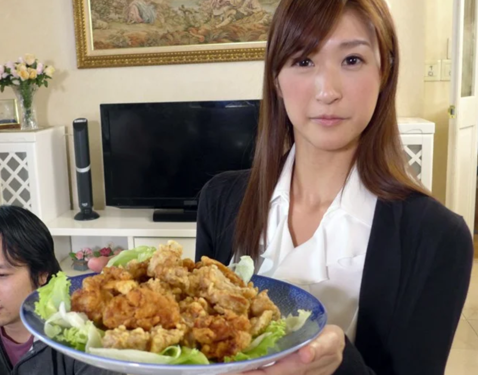 【おばさんレイプ】「あなた...見ないで…！」スレンダーエロ美乳な美人主婦たちが夫の目の前で強引に犯されちゃう！