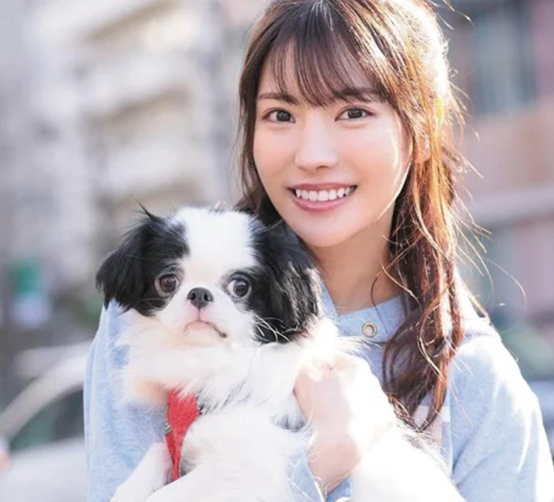 「一般人にフェラチオします」スレンダーエロ美乳なギャル風美人お姉さんが素人男を相手にスケベ行為しちゃう！