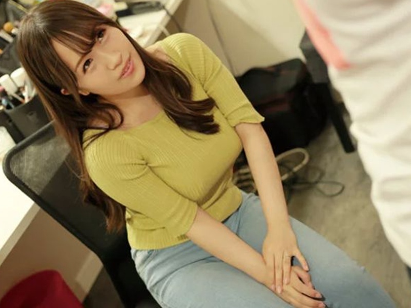 【Jカップ】『あのー、セックスしてくれませんか』禁欲人妻のおねだり！かわいい顔の性欲モンスター、何度でもイキたい
