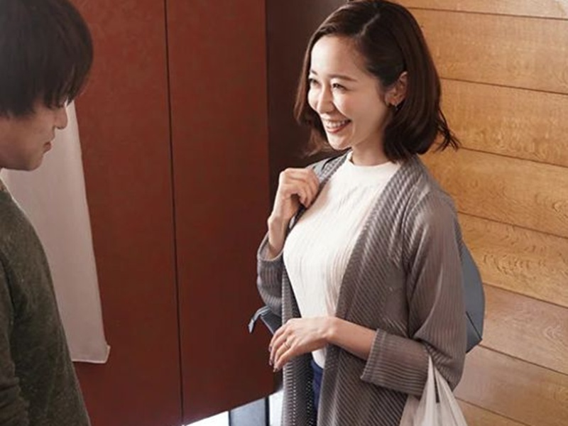 【美人の幼馴染】『いいわよ、いまからウチでヤりましょ？』欲求不満どうしが不倫を重ねる！熟女になってもかわいい女