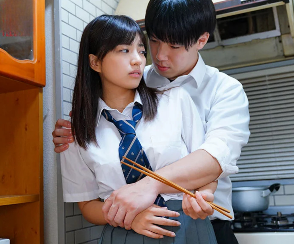 【女子高生レイプ】「アイツら…付き合ってたのかよ…！」昔馴染みの男に嫉妬されたスレンダーエロ美乳な美少女JKが犯される