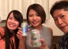 【彼女の姉】「あー、また私の胸を凝視してたでしょ」エロ巨乳なギャル風美人お姉さんがイモウトの彼氏を誘惑しちゃう