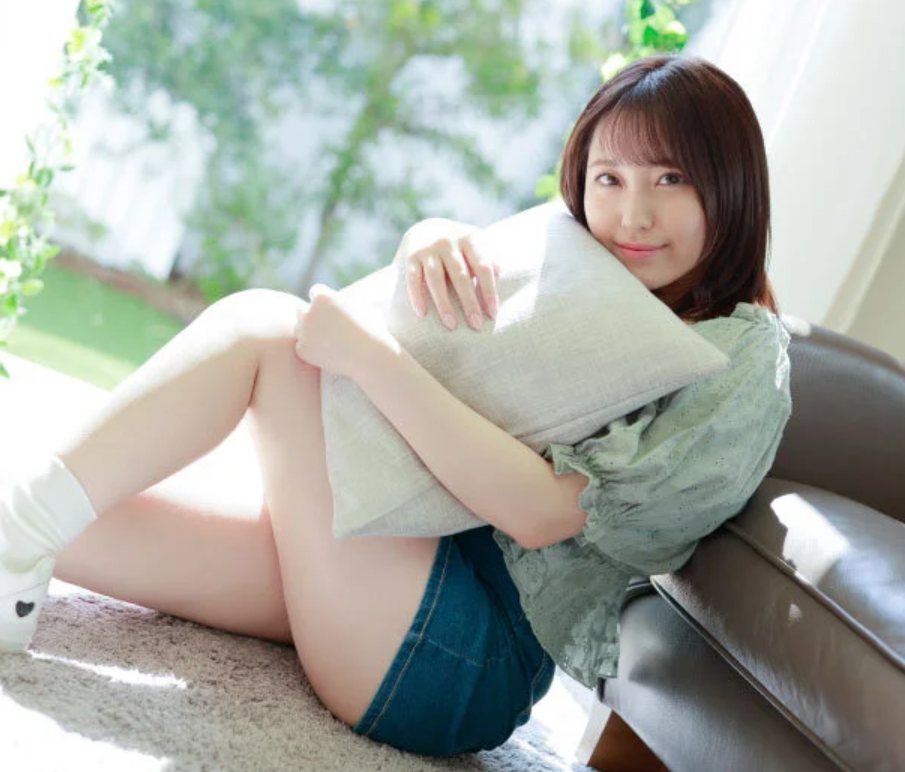 【本物女子大生】「今しかデキないことをします♪」若さを売りにするスレンダーエロ美乳な美少女JDがアダルト動画出演！