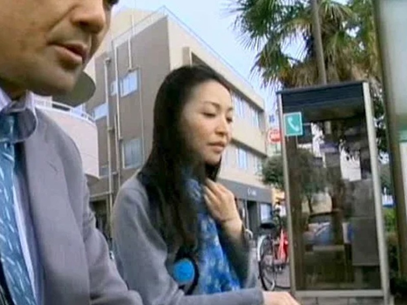 【いつも女は女】『お話があるんです、バスが来ても乗らないでください』中年の男と女の密会はバス停での逢引から始まる！
