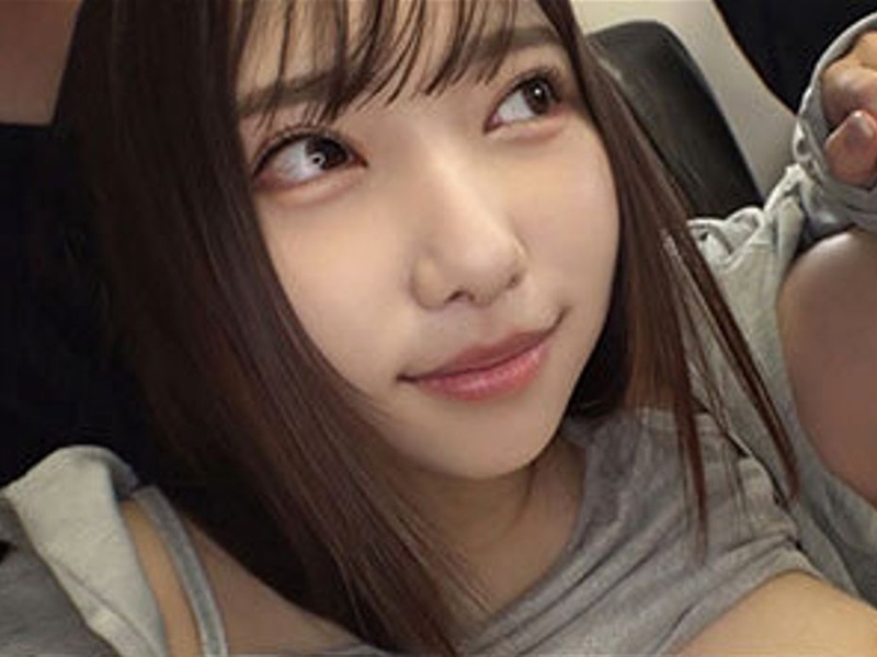 【寝取られる美少女】『モミモミしていいよ』大好きなカレシと過ごすひととき！この後の展開を知らずに幸せそうなカノジョ
