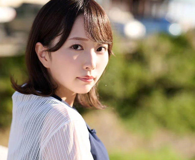 【本物人妻30歳】「私…ここでプロポーズされたんです…」思い出の場所でエロ動画撮影するスレンダーエロ美乳なおばさん主婦