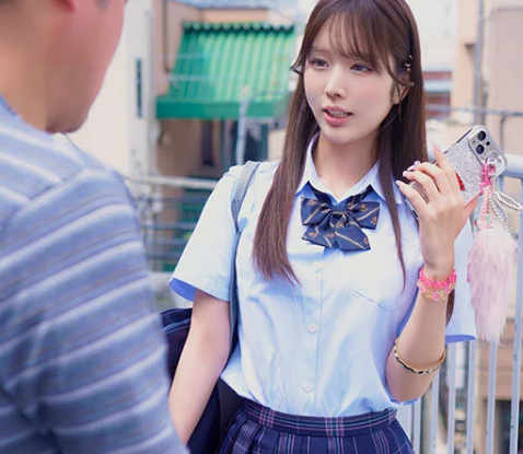 【女子校生】「おじさん、ウチとキメセクしない？」ミニスカエロ制服のスレンダーギャル風美少女JKが騎乗位中出しセックス！