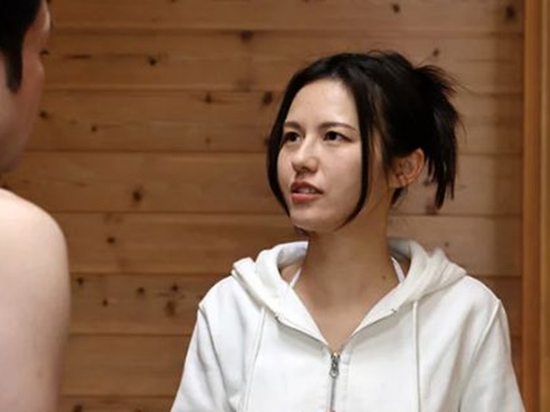 【人妻夫婦交換】『奥さん、スワッピングなんだから楽しみましょうよ』夫の部下と2組でキャンプ！女の快感に目覚めてイク美人