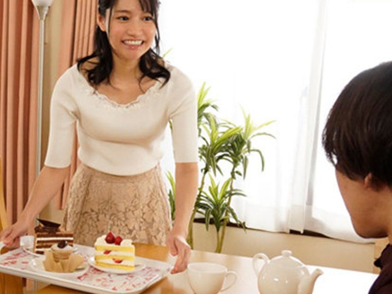 【カノジョの美人姉】『ワタシのほうが、絶対いいわよ』セックスが積極的で上手なんだ！フェラもうまいし手コキも刺戟的