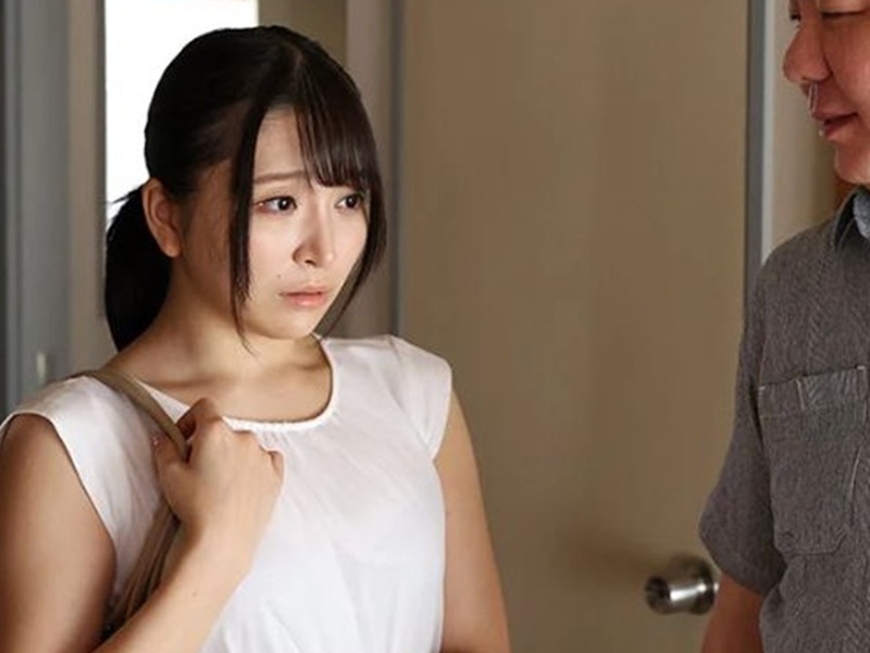【人妻の不倫】『わかりました、はやく済ませて』今日はこの男に抱かれるの！これしかできない私は肉体を差し出すの