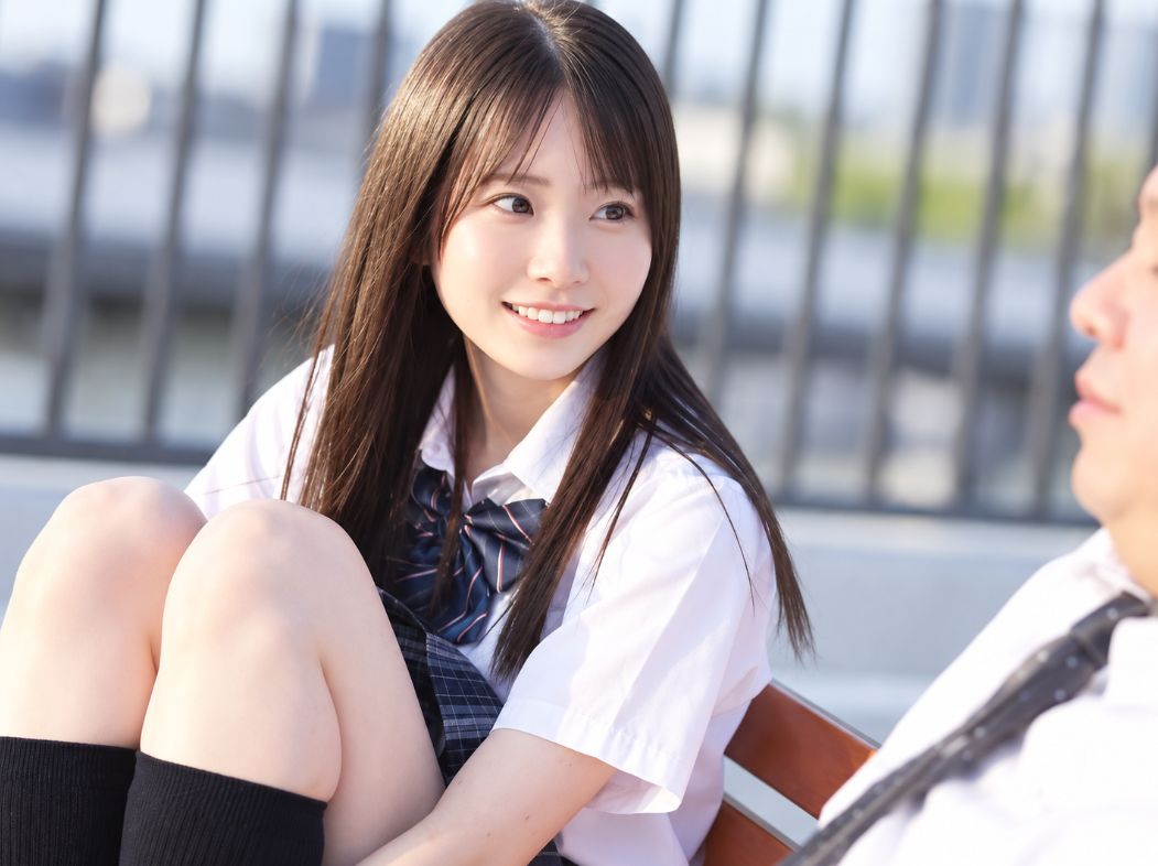 【女子校生】「私は…犯されても嬉しかったんです…」ミニスカ制服のロリ顔美少女JKが教室で教員にレイプまがいに犯されますが