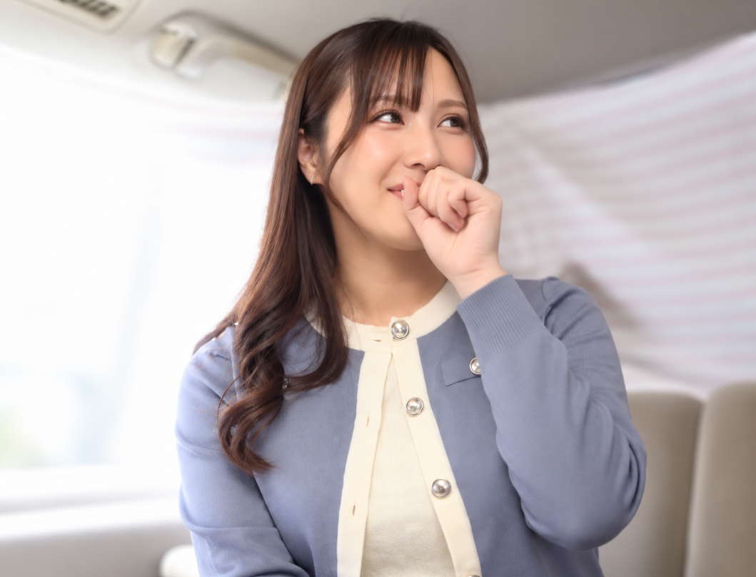 【素人妻ナンパ】「え…こんな激しく動くんですか…？」スレンダーエロ美乳なおばさん主婦に声かけ車内で電マ挿入！