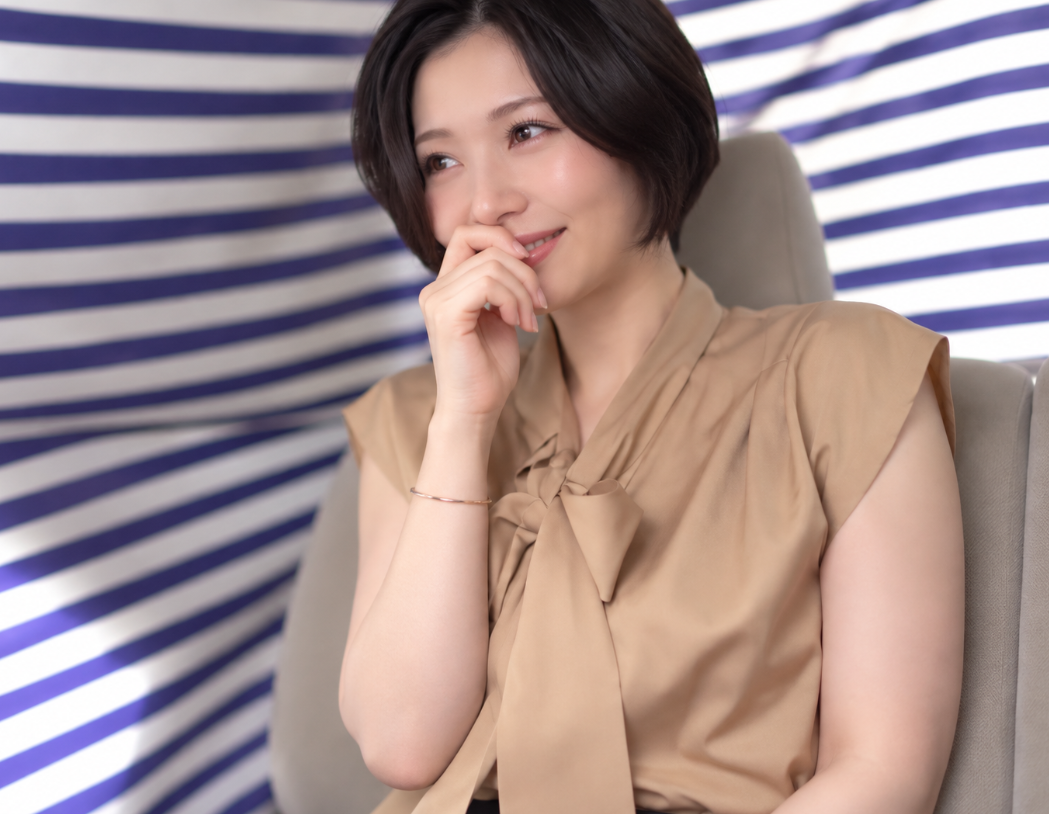 【美熟女ナンパ】「ナイスバストじゃないですか！」チェックでエロ巨乳なおばさん主婦が車内でスケベ行為されちゃう！