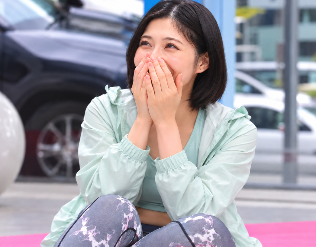 【MM号・素人巨乳27歳】「無料でマッサージしませんか？」街中でナンパされるエロ巨乳なスレンダー三十路がケツを突き出す姿勢で…