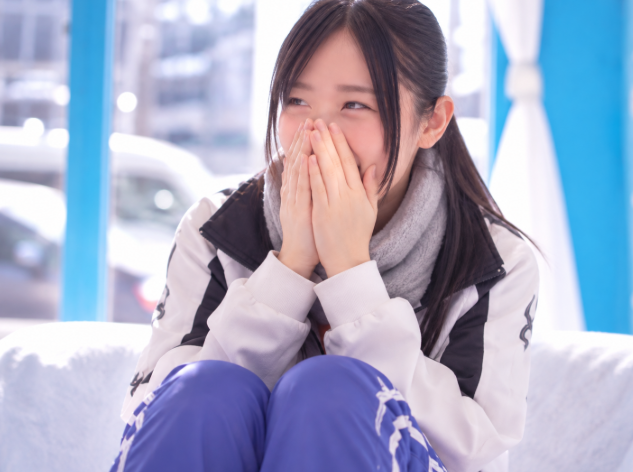 【MM号・女子高生】「童貞くんの話を聞いてもらえませんか？」押しに弱そうなスレンダーエロロリ美少女JKが生セックス！