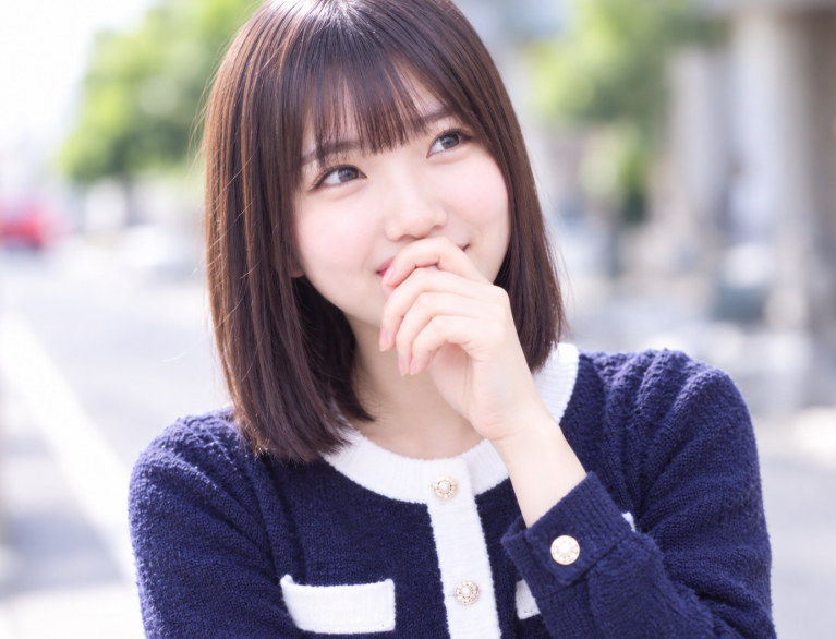 【素人娘ナンパ】「彼が…クンニしてくれなくて…」ロリ顔が可愛い美乳な美少女女子大生が男になめられスケベに喘ぐ！