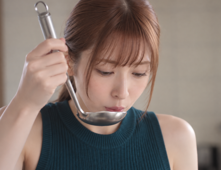 【人妻レイプ】「お前なんか性便器なんだよ！」スレンダーエロ美乳で巨尻なギャル風若妻主婦が男に犯され不倫セックス！